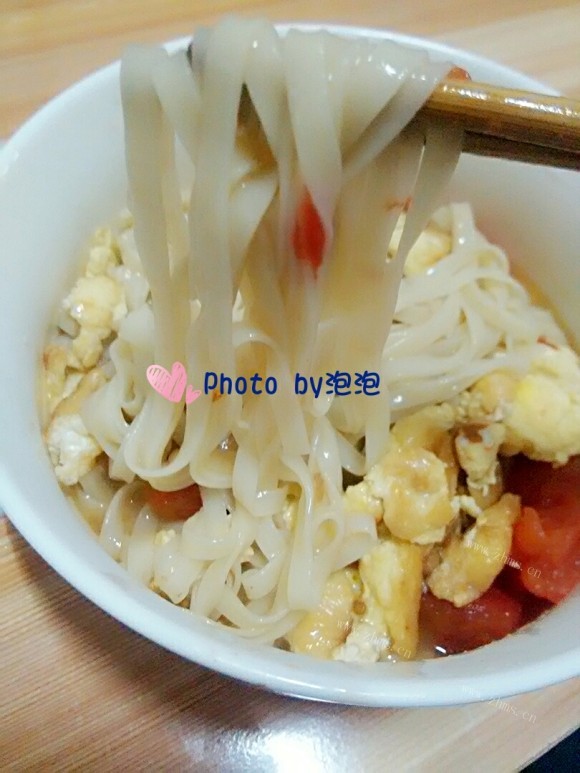 美味营养的西红柿鸡蛋面