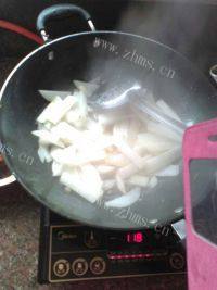 家常菜萝卜炒牛肉做法图解7)