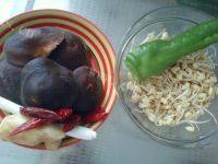 家常菜香菇炒豆芽做法图解1)