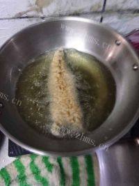 美味的松鼠桂鱼做法图解2)