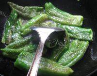 「DIY美食」虎皮尖椒做法图解5)
