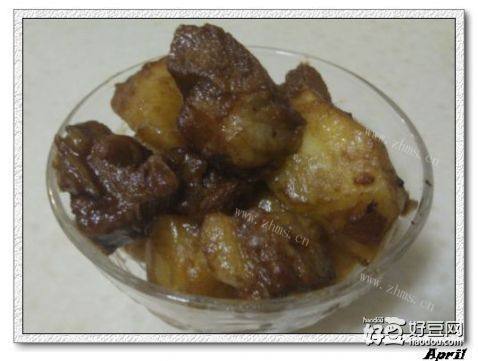 土豆红烧肉