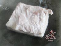 家常五花肉炒笋做法图解2)