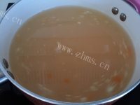 可口的胡萝卜玉米汁做法图解2)