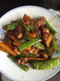 家常菜青椒炒肉片