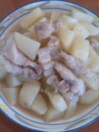 家常菜五花肉炒土豆
