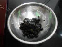 家常菜豆豉焖鱼做法图解2)