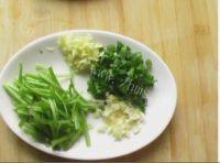 味道香醇的芹菜土豆丝做法图解3)