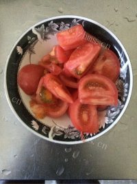 好吃的西红柿炒苦瓜做法图解1)