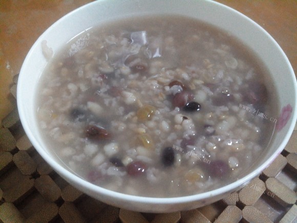 色味俱佳的杂粮粥
