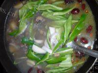 家常土豆炖鸡块做法图解10)