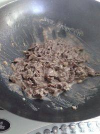 家常菜土豆焖牛肉做法图解6)
