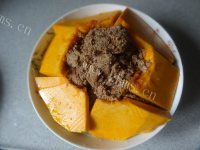 家常菜南瓜粉蒸排骨做法图解10)