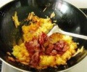 美味的韩式泡菜培根炒饭
