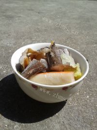 我爱吃的白菜煮鳗鱼干蟹肉棒做法图解6)