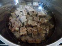 家常菜土豆胡萝卜炖牛肉做法图解5)