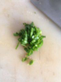 简易的白菜炖粉条做法图解1)