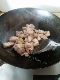 家常红烧肉做法图解8)