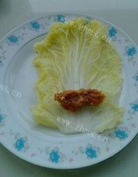 百吃不厌的白菜肉卷做法图解5)
