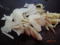 家常菜苦瓜炒豆角做法图解3)