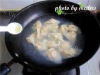 自制菜肉馄饨做法图解15)