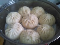 酸爽的牛肉酸菜包做法图解13)