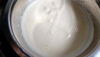 诱人的老式鸡蛋糕做法图解4)
