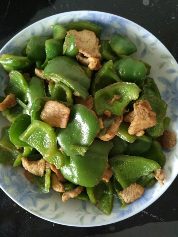香喷喷的大辣椒炒肉