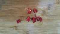 可口的手撕包菜做法图解3)