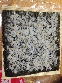 垂涎欲滴的肉松寿司做法图解4)