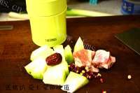 好喝的排骨冬瓜汤做法图解2)
