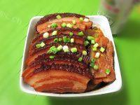 质嫩的土豆扣肉