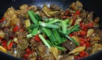 美味私房泡椒羊肉做法图解7)