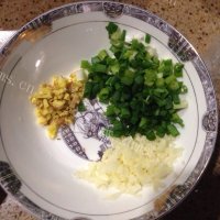 回味无穷的肉末茄子做法图解3)