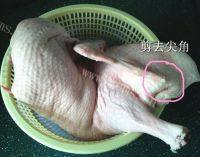 外婆教我做酸萝卜汤炖老鸭做法图解2)