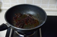 家常菜番茄排骨做法图解6)