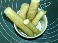 营养美味的葱香鸡蛋山药饼做法图解3)