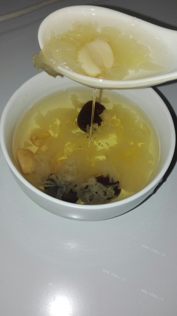 回味无穷的银耳汤