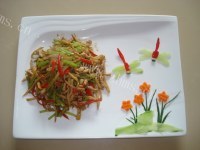 美味的杏鲍菇炒肉做法图解7)