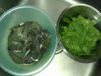 家常菜荷兰豆炒虾仁做法图解1)