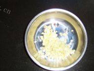 美味的蒜泥豇豆做法图解3)