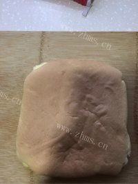 自制虎皮蛋糕卷做法图解13)