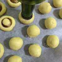 玉盘珍馐的蘑菇饼干的做法图解七