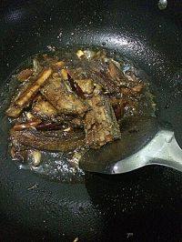 鲜香美味红烧带鱼