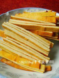 家常菜青椒豆腐干做法图解1)