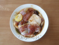 美味鸭肉卷做法图解2)