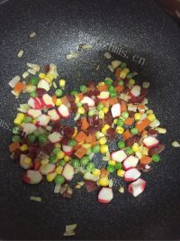 诱人的蛋包饭做法图解2)
