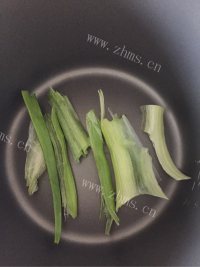 唇齿留香的烧鸡腿做法图解4)