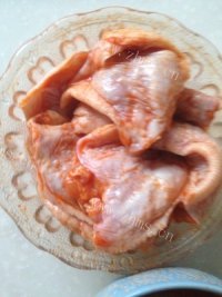好吃的鸡腿肉披萨做法图解5)