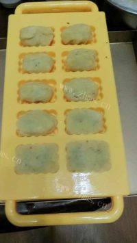 自制绿豆糕做法图解11)
